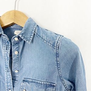 Aritzia‎ Wilfred Blue Denim Long Sleeve Shirt Two Pockets Size XS